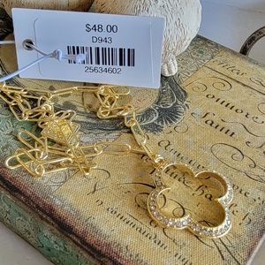 Zenzii Quatrefoil necklace